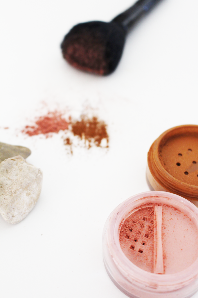 5 Reasons To Love Mineral Makeup