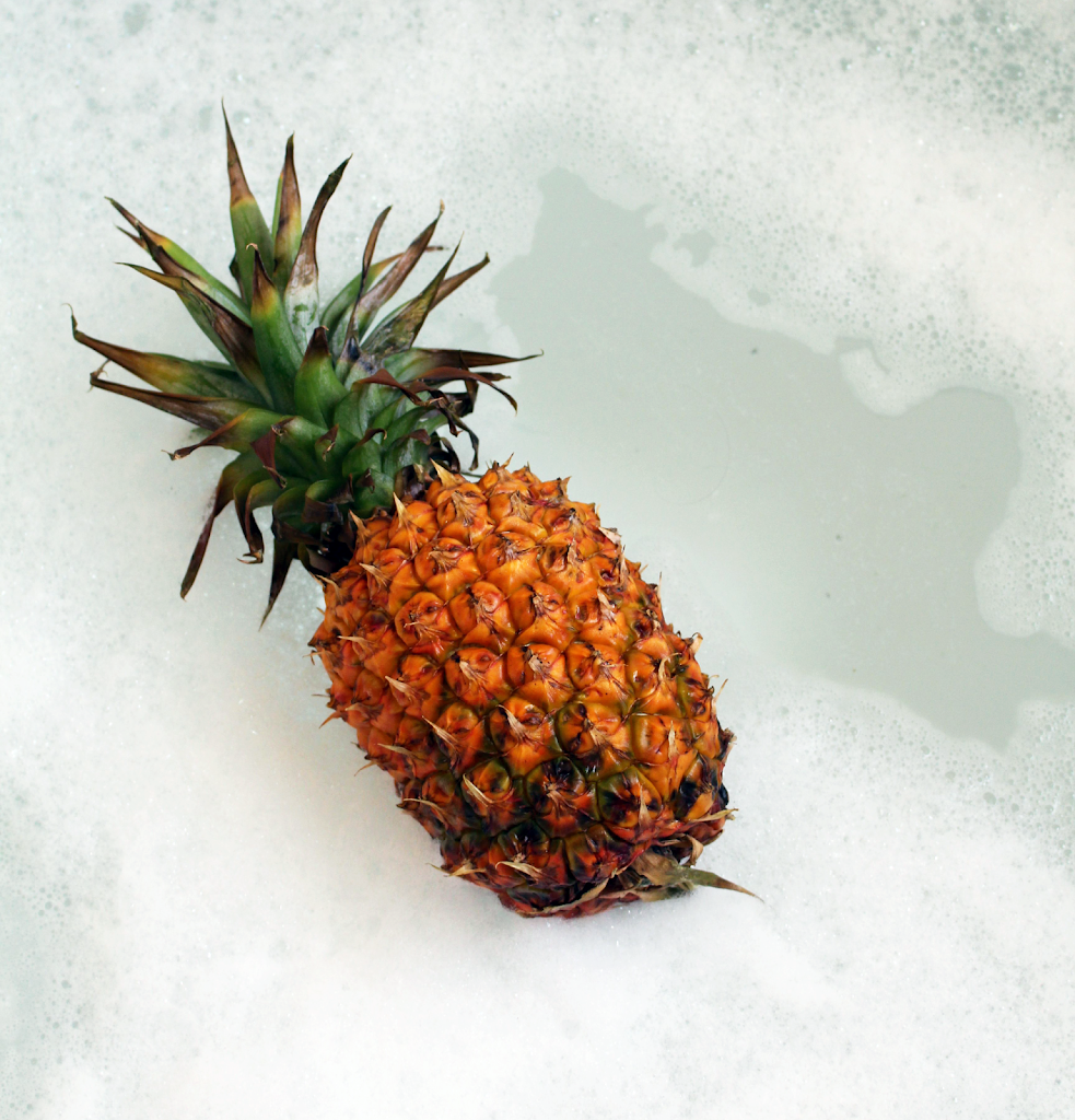 4 Reasons Your Skin Needs The Power Of Pineapple Enzymes